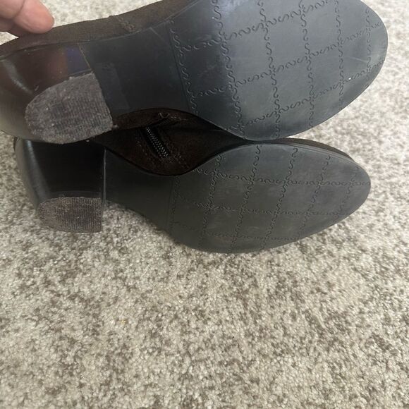 Vaneli Brown Suede Studded Ankle Boots 7 - Picture 7 of 9